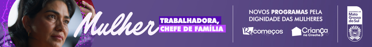 Banner roxo, mulher trabalhadora, chefe de familia, novos programas pela dignidade das mulheres.
