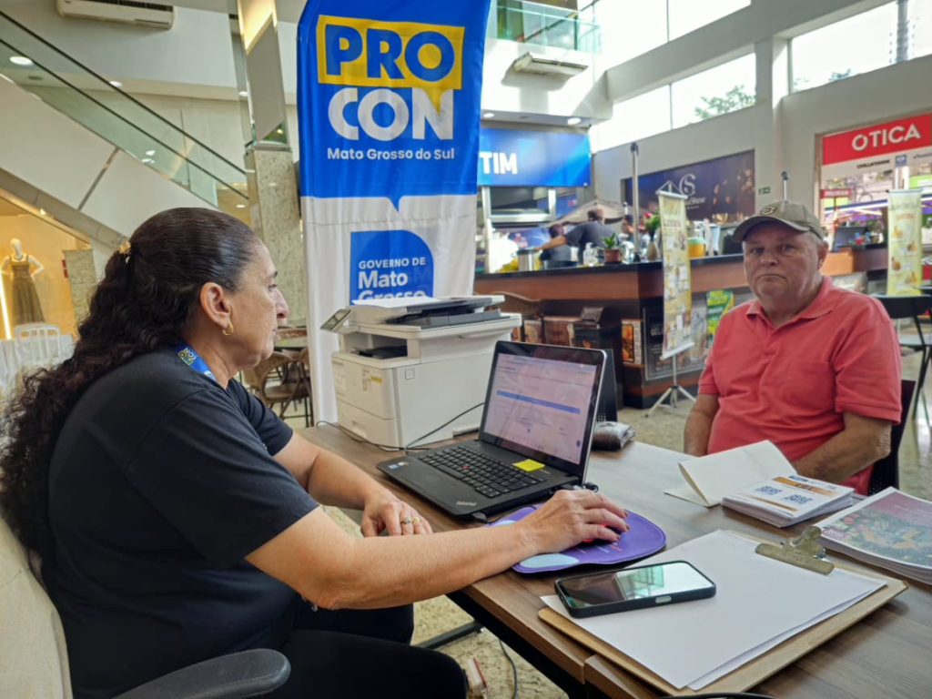 Atendimento do Procon na Expomara.